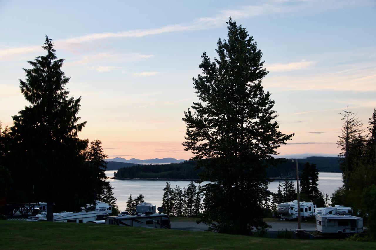 Cedar Park Resort Port McNeill Zewnętrze zdjęcie
